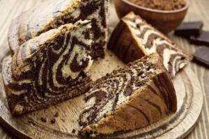 Zebra cake: jednoduché recepty s fotografiami