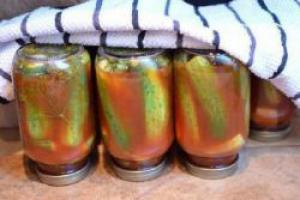 Recepty na konzervovanie na zimu: uhorky v paradajkovej šťave Recept na prípravu uhoriek na kúsky, varené v paradajkovej šťave