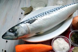 Bakalárske recepty, ako chutne a rýchlo osoliť makrelu
