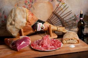 Prosciutto: recept, vlastnosti prípravy talianskej pochúťky