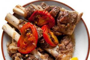 Grécke mäso: niekoľko zaujímavých receptov