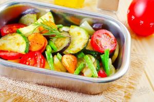 Varenie doma: najlepšie recepty na pečenú zeleninu