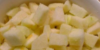Postupný recept na vynikajúcu jablkovú štrúdľu
