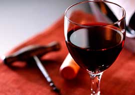 Antihypertenzívne vlastnosti červeného vína: mýtus alebo skutočnosť