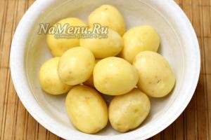 Batatas novas com endro