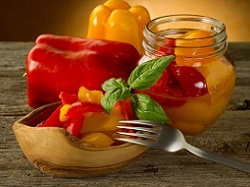 Nakladané papriky: najlepšie recepty na zimu