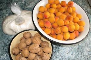 Aprikosenmarmelade – ein bewährtes Lieblingsrezept (Schritt-für-Schritt-Rezept mit Fotos) Aprikosenmarmelade – Schritt-für-Schritt-köstliches Fotorezept für Aprikosenmarmelade für den Winter